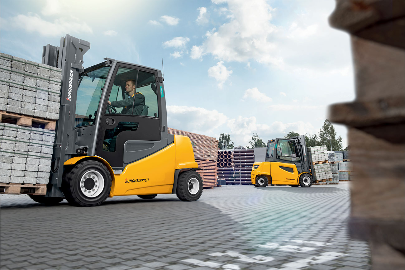 Jungheinrich Electric Forklifts Outside