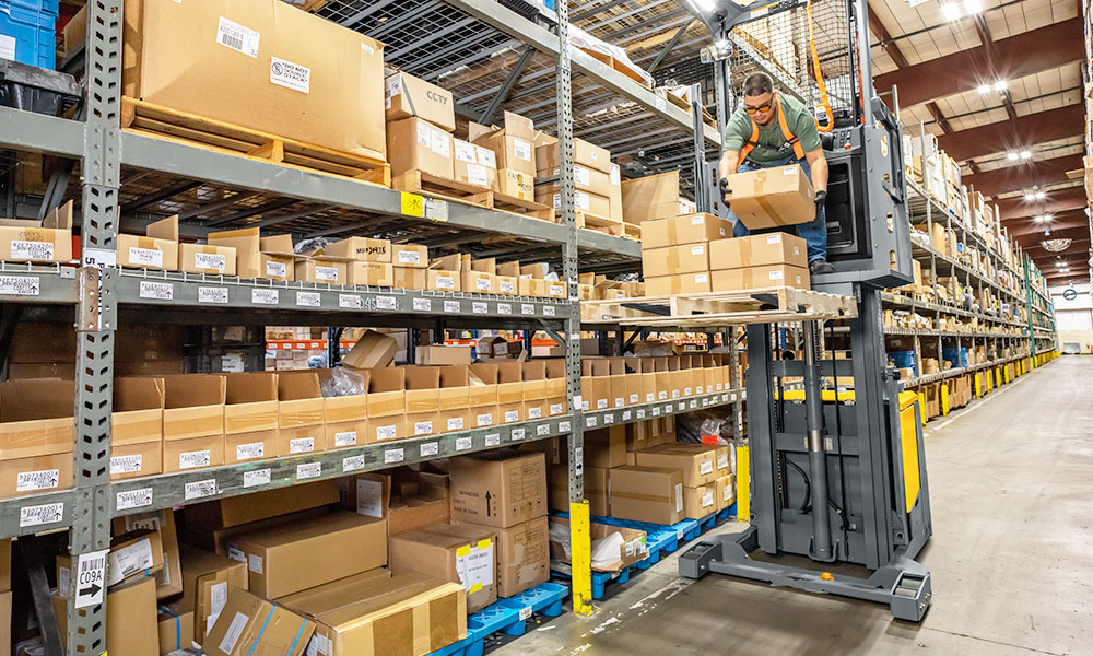 Featured image for “Order Picking Methods For the Warehouse Win”