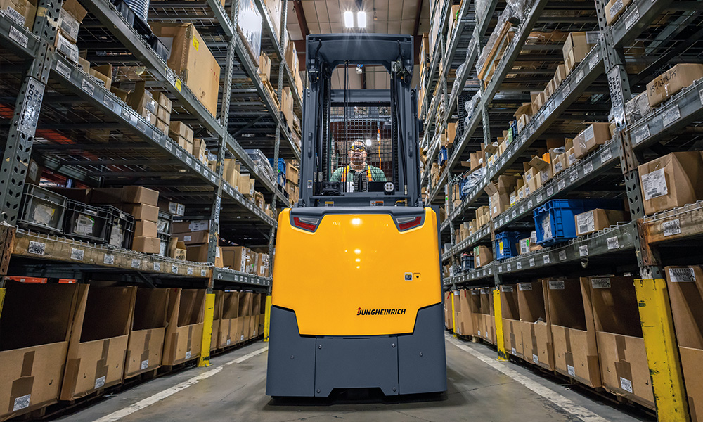 Narrow Aisle forklift